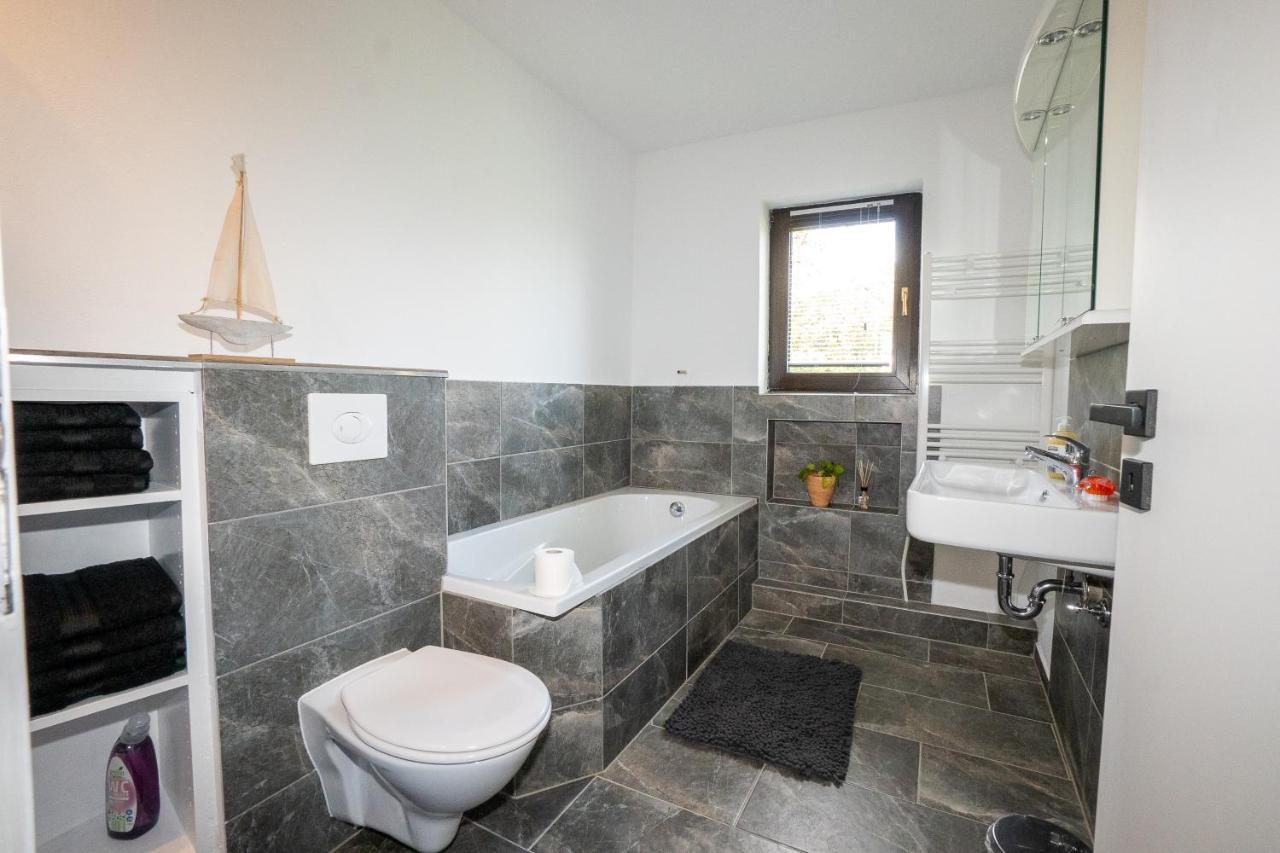 Ferienhaus Schneifel Auw bei Prum Luaran gambar